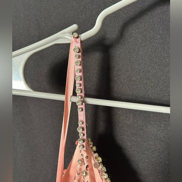 Flawed Mac Duggal 68175 NWT Pink Embellished Plunge Neck Sleeveless Trumpet Gown - Picture 8 of 11